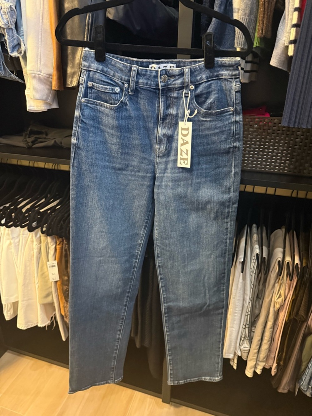 DAZE Women's Mid Blue Straight-Leg Jeans